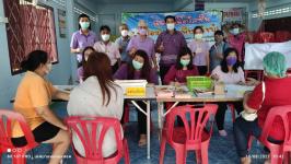 ทน.แม่สอด ให้บริการฉีดยาวัคซีนป้องกันโรคพิษสุนัขบ้าให้กับสุนัขและแมว พร้อมลงทะเบียนสัตว์เลี้ยงที่ชุมชนร่วมแรง
