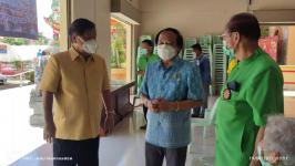 ทน.แม่สอด รับมอบข้าวสาร อาหารแห้ง จำนวน 250 ชุด จาก แม่สอดมูลนิธิสามัคคีการกุศล คณะกรรมการเถ่านั้ง รุ่นที่ 53