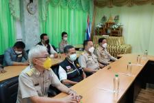 ทน.แม่สอด ร่วมกับ มูลนิธิสามัคคีการกุศลแม่สอด แจกถุงยังชีพแก่ ผู้อยากไร้ ผู้ด้อยโอกาส และผู้ประสบปัญหาทางสังคม ทั้ง 20 ชุมชน