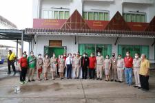 ทน.แม่สอด ร่วมกับ มูลนิธิสามัคคีการกุศลแม่สอด แจกถุงยังชีพแก่ ผู้อยากไร้ ผู้ด้อยโอกาส และผู้ประสบปัญหาทางสังคม ทั้ง 20 ชุมชน