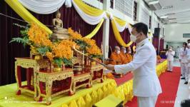 ร่วมพิธีทำบุญตักบาตรถวายพระราชกุศล พระบาทสมเด็จพระบรมชนกาธิเบศร มหาภูมิพลอดุลยเดชมหาราช บรมนาถบพิตร เนื่องในวันคล้ายวันสวรรคต 13 ตุลาคม 2565 