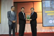 เทศบาลนครแม่สอด เข้าร่วมประชุมเสวนาแนวทางการสร้างการมีส่วนร่วมของทุกภาคส่วนในการพัฒนาระเบียงเศรษฐกิจพิเศษภาคตะวันตก