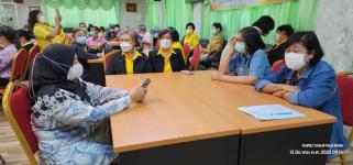 ทน.แม่สอด ร่วมพิธีเปิดการอบรมโครงการผู้สูงวัยนครแม่สอด สืบสานจากจักสาน (ใบมะพร้าว) 2566