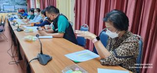 ทน.แม่สอด จัดประชุมสรุปผลการสำรวจและประเมินความจำเป็นเร่งด่วนแก่ผู้ประสบปัญหาทางสังคมในเขตเทศบาลนครแม่สอด