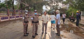 ทน.แม่สอด ลงพื้นที่สำรวจจากผลกระทบของพายุฤดูร้อน 