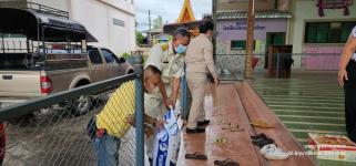ทน.แม่สอด ถวายเครื่องสิ่งของอุปโภคบริโภค โรงเรียนโสภณวรคุณวิทยา (วัดดอนไชย)