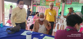 ทน.แม่สอด ร่วมกิจกรรมการเฝ้าระวังพฤติกรรมสุขภาพของผู้สูงอายุ ชุมชนสองแคว 1 โดยโรงพยาบาลแม่สอด