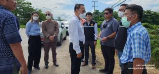 ทน.แม่สอด ร่วมกับอบจ.ตาก ลงพื้นที่สำรวจวางแผนการขุดลอกร่องระบายน้ำบริเวณถนนสายเอเชีย (สระบัว)