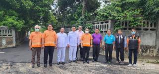 ทน.แม่สอด ลงพื้นที่ติดตามเรียบร้อยการก่อสร้างปรับปรุงเสริมผิวจราจรลาดยางแอสฟัลท์ติก ชุมชนสักทอง