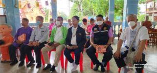 ทน.แม่สอด ร่วมพิธีถวายเทียนจำนำพรรษา ชมรมผู้สูงอายุเทศบาลนครแม่สอด