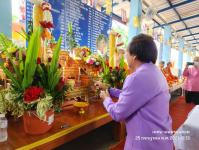ทน.แม่สอด ร่วมพิธีถวายเทียนจำนำพรรษา ชมรมผู้สูงอายุเทศบาลนครแม่สอด