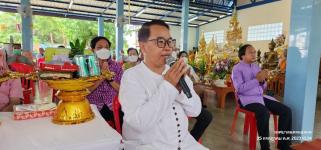 ทน.แม่สอด ร่วมพิธีถวายเทียนจำนำพรรษา ชมรมผู้สูงอายุเทศบาลนครแม่สอด