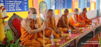 ทน.แม่สอด ร่วมพิธีถวายเทียนจำนำพรรษา ชมรมผู้สูงอายุเทศบาลนครแม่สอด