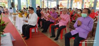 ทน.แม่สอด ร่วมพิธีถวายเทียนจำนำพรรษา ชมรมผู้สูงอายุเทศบาลนครแม่สอด