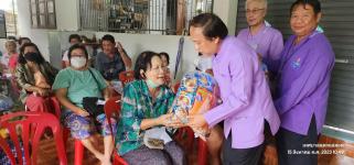 ทน.แม่สอด ลงพื้นที่มอบถุงยังชีพและให้กำลังใจ ผู้ประสบอุทกภัยในพื้นที่เทศบาลนครแม่สอด
