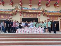ทน.แม่สอด ร่วมงานประเพณีทิ้งกระจาดแจกทาน ประจำปี 2566