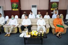ทน.แม่สอด จัดโครงการฝึกอบรมส่งเสริมคุณธรรมจริยธรรมบุคลากรในสังกัดเทศบาลนครแม่สอด