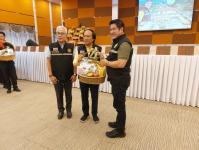 ทน.แม่สอด ให้การต้อนรับ ร้อยเอก ธรรมนัส พรหมเผ่า รัฐมนตรีว่าการกระทรวงเกษตรและสหกรณ์ พร้อมคณะ 