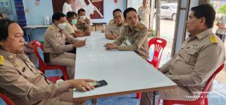 ทน.แม่สอด ลงพื้นที่เร่งดำเนินการซ่อมแซมคอสะพานร่วมแรง 