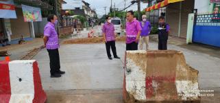 ทน.แม่สอด ลงพื้นที่ติดตามความเรียบร้อยการซ่อมแซมคอสะพานร่วมแรง 
