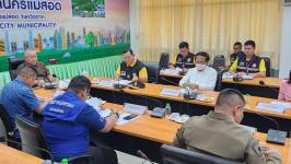 ทน.แม่สอด ร่วมการประชุมคณะทำงานตรวจสอบสถานประกอบการและการประกอบอาชีพของคนต่างด้าว ในพื้นที่อำเภอแม่สอด