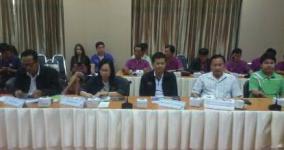ณ ห้องประชุม ชั้น 4 สำนักงานเขตพัฒนาเศรษฐกิจพิเศษตาก อ.เเม่สอด จ.ตาก นายสุทธา สายวาณิชย์ รองผู้ว่าราชการจังหวัดตาก นายปรีชา ใจเพชร นายอำเภอเเม่สอด –ดร.เทอดเกียรติ ชินสรนันท์ นายกเทศมนตรีนครแม่สอด พร้อมคณะทำงานเขตพัฒนาเศรษฐกิจพิเศษตาก(แม่สอด-พบพระ-แม่ระมาด