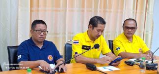 ทน.แม่สอด จัดประชุม ผู้บริหาร งานป้องกันฯ และผู้รับจ้าง  กรณีขุดวางท่อระบายน้ำ ถนนอินทรคีรี บริเวณหน้าแขวงทางหลวง