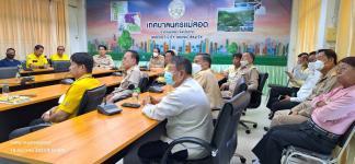 ทน.แม่สอด จัดประชุม ผู้บริหาร งานป้องกันฯ และผู้รับจ้าง  กรณีขุดวางท่อระบายน้ำ ถนนอินทรคีรี บริเวณหน้าแขวงทางหลวง