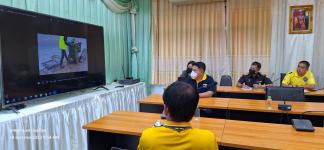 ทน.แม่สอด จัดประชุม ผู้บริหาร งานป้องกันฯ และผู้รับจ้าง  กรณีขุดวางท่อระบายน้ำ ถนนอินทรคีรี บริเวณหน้าแขวงทางหลวง