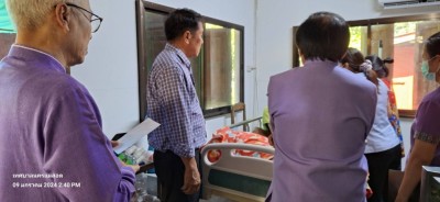 ทน.แม่สอด ลงพื้นที่มอบสิ่งของอุปโภคบริโภคให้แก่ผู้สูงอายุ และผู้ป่วยติดเตียง ชุมชนสองแคว 1 ชุมชนสองแคว 2 และ ชุมชนตาลเดี่ยว