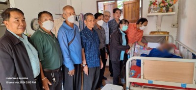 ทน.แม่สอด ลงพื้นที่มอบสิ่งของอุปโภคบริโภคให้แก่ผู้สูงอายุ และผู้ป่วยติดเตียง ชุมชนร่วมแรง