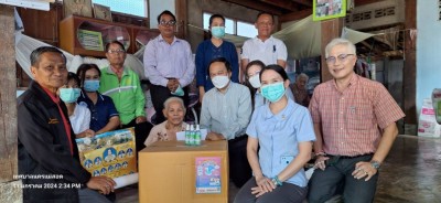 ทน.แม่สอด ลงพื้นที่มอบสิ่งของอุปโภคบริโภคให้แก่ผู้สูงอายุ และผู้ป่วยติดเตียง ชุมชนร่วมแรง และชุมชนดอนไชย