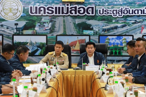 ทน.แม่สอด ร่วมประชุมพิจารณาแนวทางการพัฒนาการบริหารจัดการท่าอากาศยานนานาชาติแม่สอด จังหวัดตาก ของคณะกรรมาธิการกิจการศาล องค์กรอิสระ องค์กรอัยการ รัฐวิสาหกิจ องค์การมหาชน และกองทุน สภาผู้แทนราษฎร