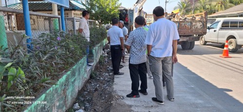 ทน.แม่สอด ลงพื้นที่ติดตามความเรียบร้อย โครงการพัฒนาตามผังเมืองรวมเมืองแม่สอด อำเภอแม่สอด จังหวัดตาก ระยะที่ 2 บริเวณถนนข้างแขวงทางหลวงตากที่ 2