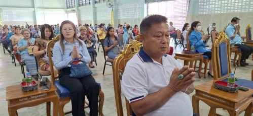 ทน.แม่สอด ร่วมทำบุญทอดผ้าป่าสามัคคีเพื่อการศึกษา โรงเรียนเทศบาล   วัดชุมพลคีรี เนื่องในวันครบรอบ 101 ปี ในการจัดตั้งโรงเรียน