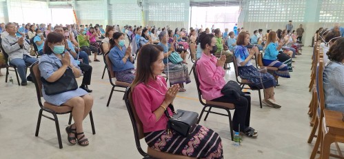 ทน.แม่สอด ร่วมทำบุญทอดผ้าป่าสามัคคีเพื่อการศึกษา โรงเรียนเทศบาล   วัดชุมพลคีรี เนื่องในวันครบรอบ 101 ปี ในการจัดตั้งโรงเรียน