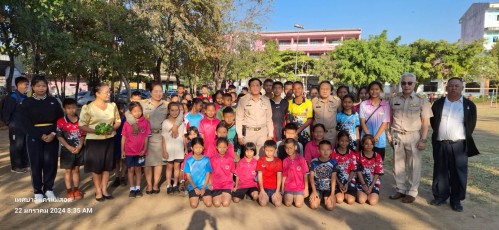 ทน.แม่สอด พบปะนักเรียนและร่วมกิจกรรมหน้าเสาธง ณ โรงเรียนเทศบาลวัดดอนแก้ว