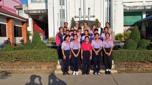 ทน.แม่สอด พบปะนักเรียนและร่วมกิจกรรมหน้าเสาธง ณ โรงเรียนเทศบาลวัดดอนแก้ว