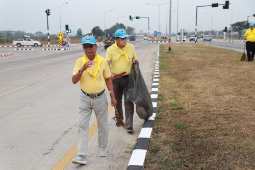 ทน.แม่สอด จัดกิจกรรมจิตอาสาปรับภูมิทัศน์เส้นทางเสด็จฯ ถนนทางหลวงชนบท 3050