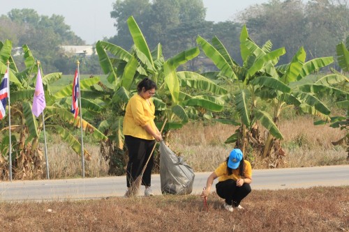 ทน.แม่สอด จัดกิจกรรมจิตอาสาปรับภูมิทัศน์เส้นทางเสด็จฯ ถนนทางหลวงชนบท 3050