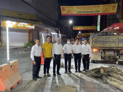 ทน.แม่สอด ลงพื้นที่ติดตามความคืบหน้าโครงการก่อสร้างระบบจำหน่ายไฟฟ้าเป็นเคเบิลใต้ดิน บริเวณถนนประสาทวิถี