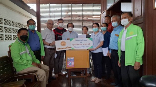 ทน.แม่สอด ลงพื้นที่มอบสิ่งของอุปโภคบริโภคให้แก่ผู้สูงอายุ และผู้ป่วยติดเตียง ชุมชนมณีไพรสณฑ์ ชุมชนร่วมใจ และชุมชนปู่แดง