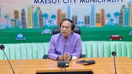 ทน.แม่สอด จัดประชุมเตรียมความพร้อมการปฏิบัติหน้าที่ออกตรวจรักษาความปลอดภัยในโรงเรียน เขตเทศบาลนครแม่สอด 