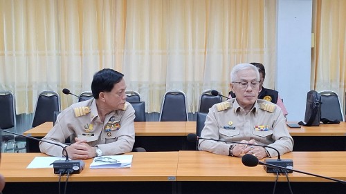 ทน.แม่สอด จัดประชุมเตรียมความพร้อมการปฏิบัติหน้าที่ออกตรวจรักษาความปลอดภัยในโรงเรียน เขตเทศบาลนครแม่สอด 