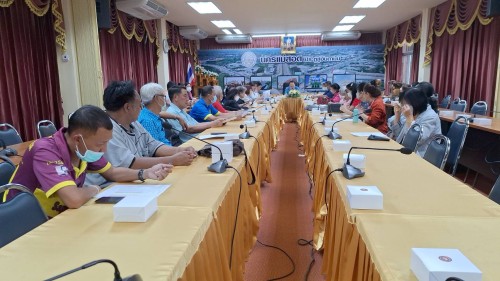 ทน.แม่สอด จัดประชุมสรุปผลการสำรวจและประเมินความจำเป็นเร่งด่วนแก่ผู้ประสบปัญหาทางสังคมในพื้นที่ ปีงบประมาณ 2567
