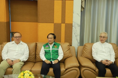 ทน.แม่สอด จัดโครงการดูแลสุขภาพผู้สูงอายุที่มีภาวะปวดเข่าด้วยการนวดแพทย์แผนไทย ในเขตเทศบาลนครแม่สอด ปี 2567