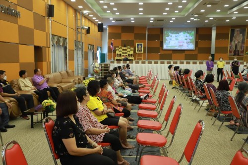 ทน.แม่สอด จัดโครงการดูแลสุขภาพผู้สูงอายุที่มีภาวะปวดเข่าด้วยการนวดแพทย์แผนไทย ในเขตเทศบาลนครแม่สอด ปี 2567 ครั้งที่ 2 