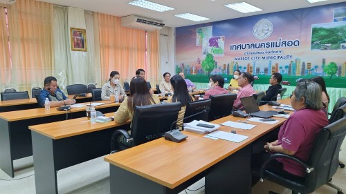 ประชุมคณะกรรมการพิจารณาการโอน (ย้าย) พนักงานครู และบุคลากรทางการศึกษา สังกัดเทศบาลนครแม่สอด ครั้งที่ 1/2567