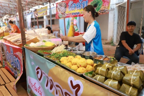 ทน.แม่สอด จัดงาน “ของดีนครแม่สอด” 