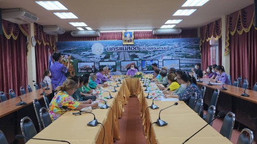 ทน.แม่สอด ร่วมกับคณะกรรมการวัด จัดประชุมเตรียมงานประเพณีสงกรานต์ ประจำปีงบประมาณ 2567 